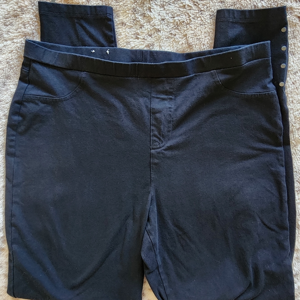 Style & Co. Womens Black Leggings with Zipper Accents - Picture 3 of 4